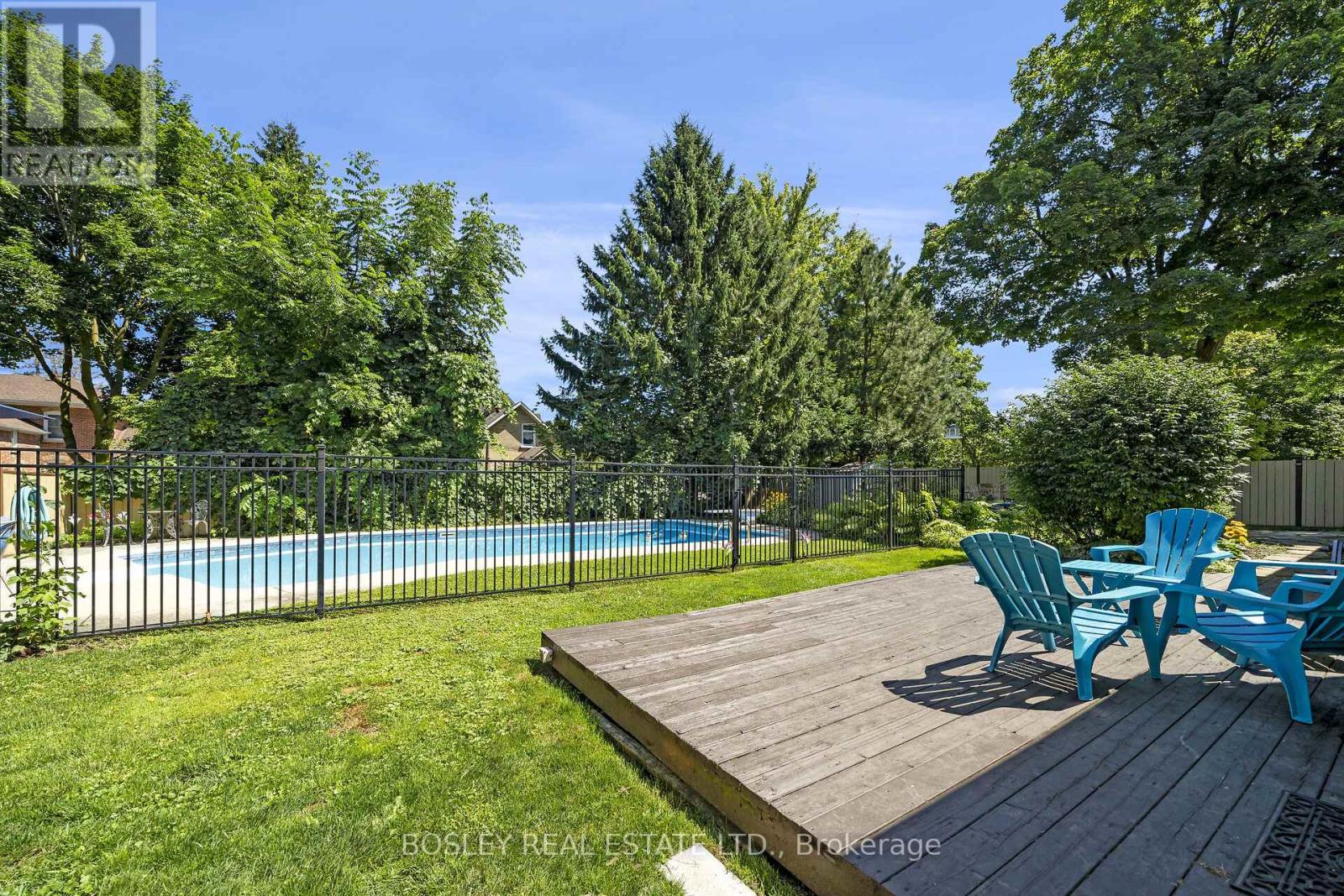 135 Webb Street, Minto, Ontario  N0G 1Z0 - Photo 37 - X12170380
