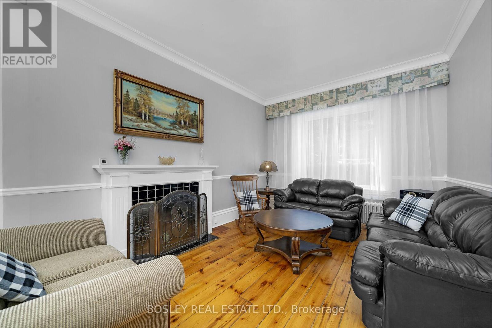 135 Webb Street, Minto, Ontario  N0G 1Z0 - Photo 9 - X12170380