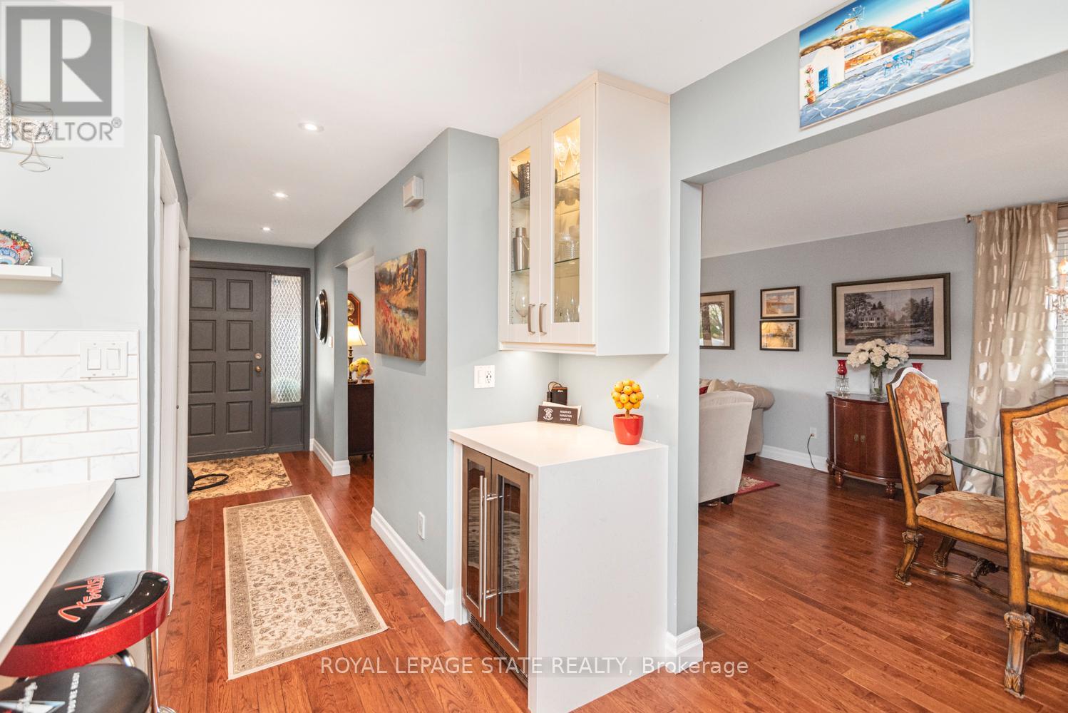 97 Albion Falls Boulevard, Hamilton, Ontario  L8W 1R4 - Photo 5 - X12170412