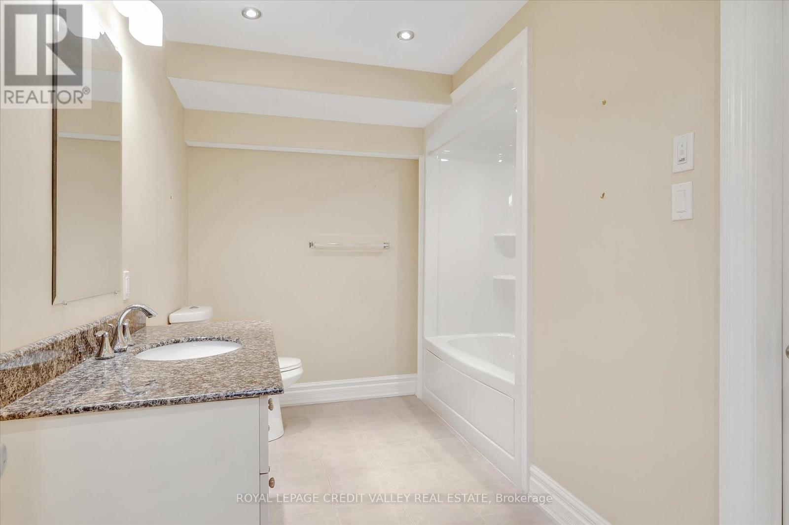 62 Edgewood Road, Peterborough West, Ontario  K9J 6V8 - Photo 36 - X12170459