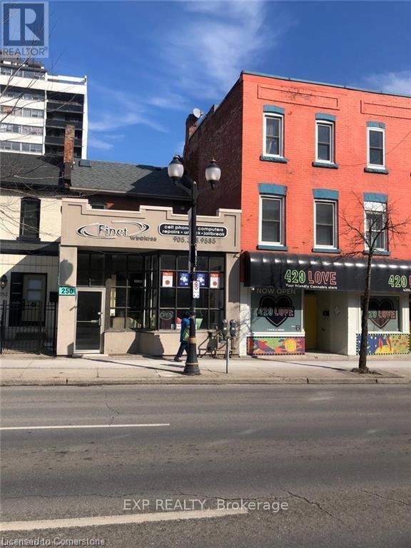 Loft - 250 King Street W, Hamilton, Ontario  L8P 1A9 - Photo 3 - X12170460