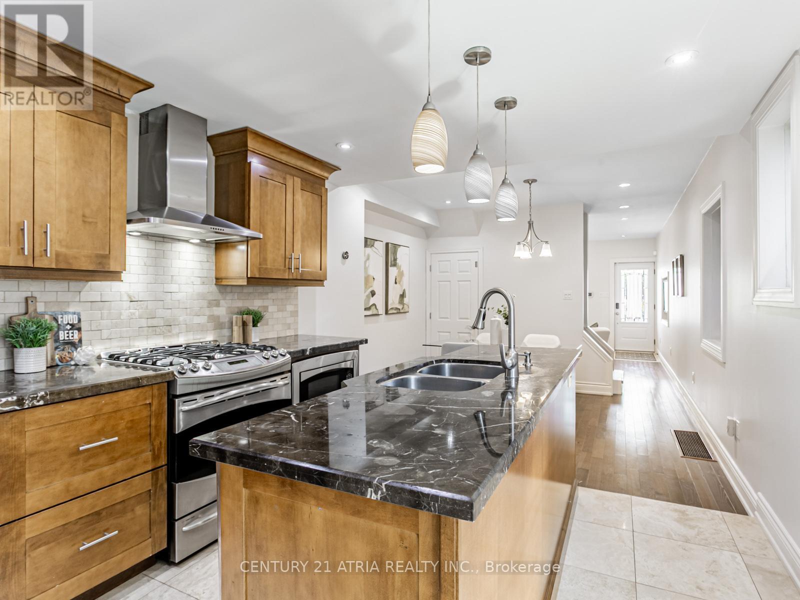 117 Aldwych Avenue, Toronto, Ontario  M4J 1X7 - Photo 14 - E12165943