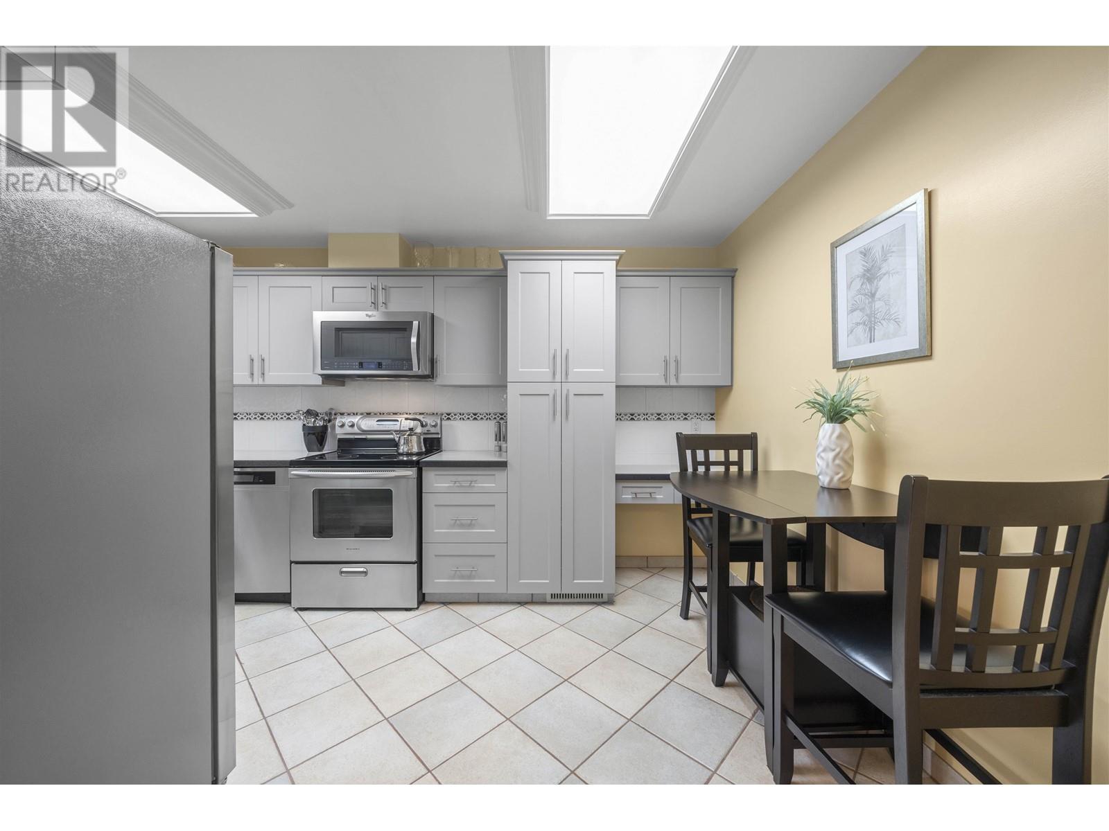 Property at 5001 57 STREET image 5