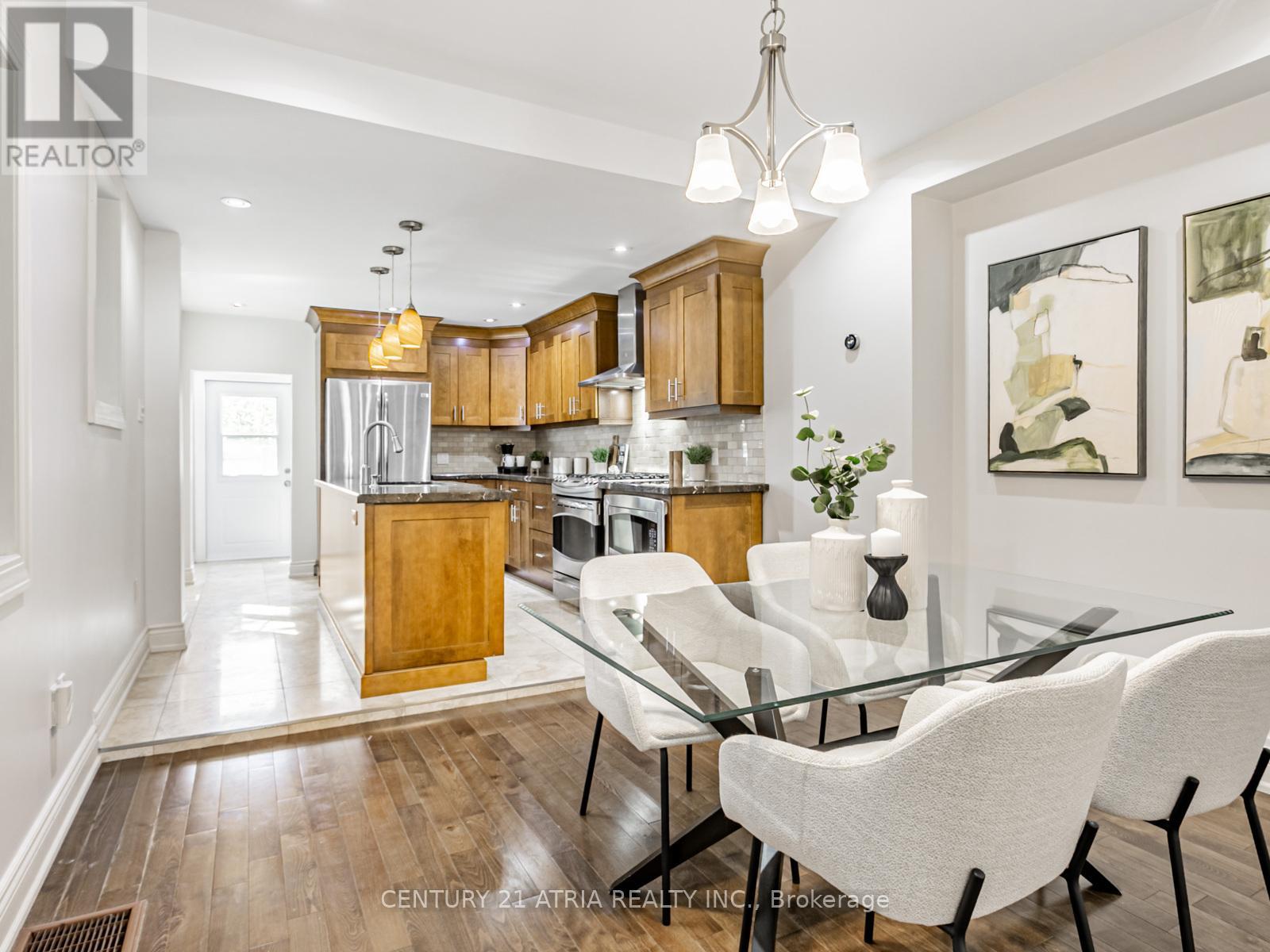 117 Aldwych Avenue, Toronto, Ontario  M4J 1X7 - Photo 7 - E12165943