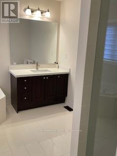 13 Venue Road, Brampton, Ontario  L6P 4E5 - Photo 11 - W12169293