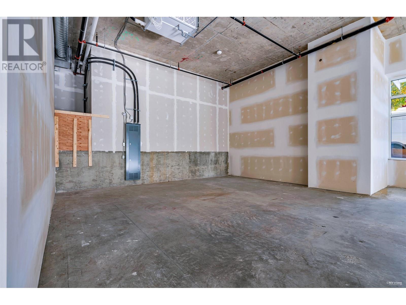 114 Carrie Cates Court, North Vancouver, British Columbia  V7M 0G7 - Photo 14 - C8069453