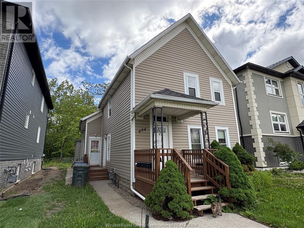 454 Crawford Avenue, Windsor, Ontario  N9A 5C4 - Photo 2 - 25012859