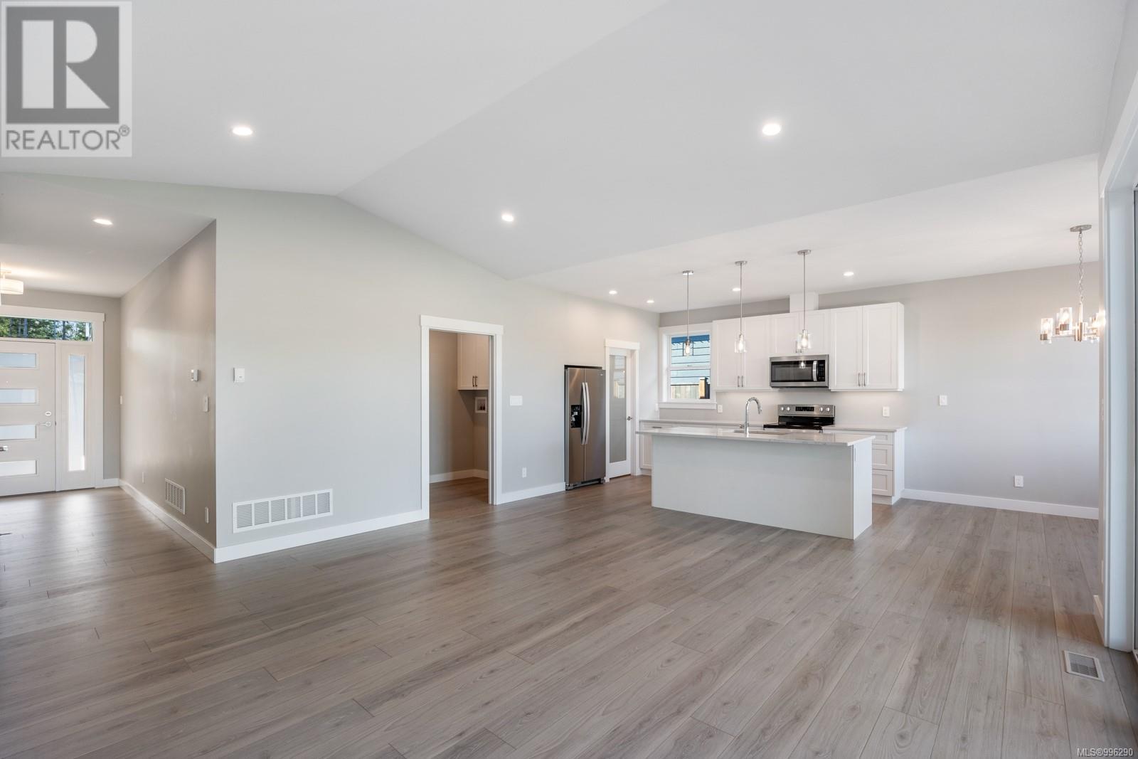722 Salmonberry St, Campbell River, British Columbia  V9H 0G1 - Photo 14 - 996290
