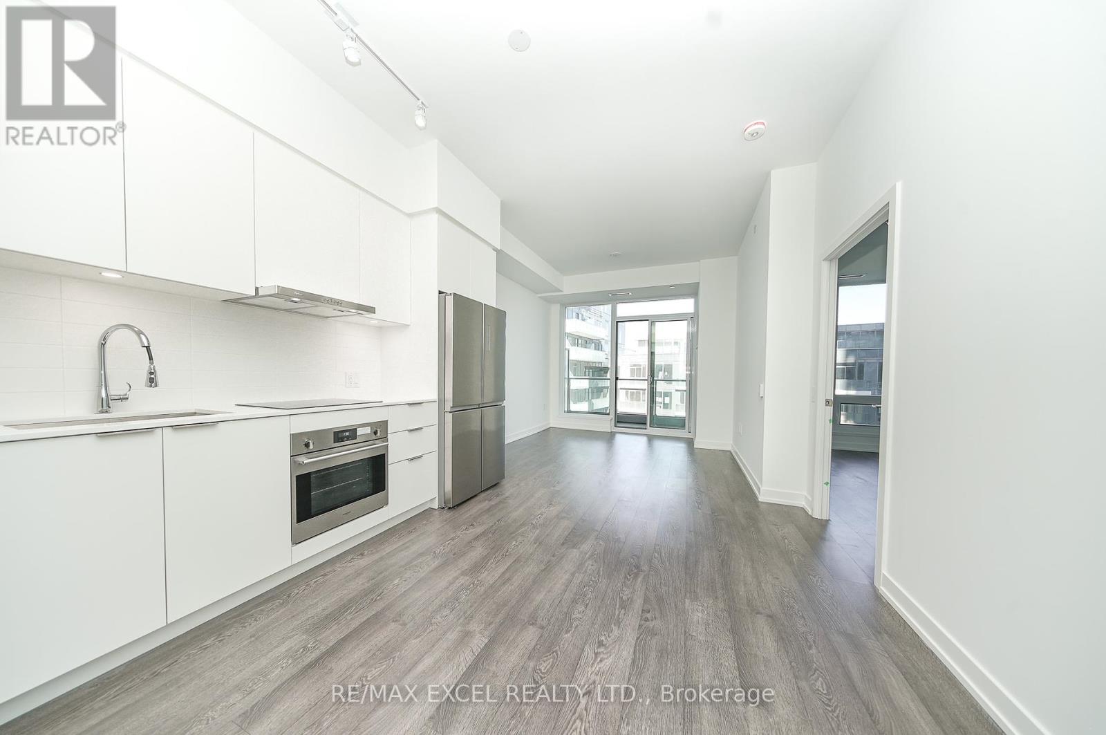 N624 - 7 Golden Lion Heights, Toronto, Ontario  M2M 4E7 - Photo 4 - C12170466