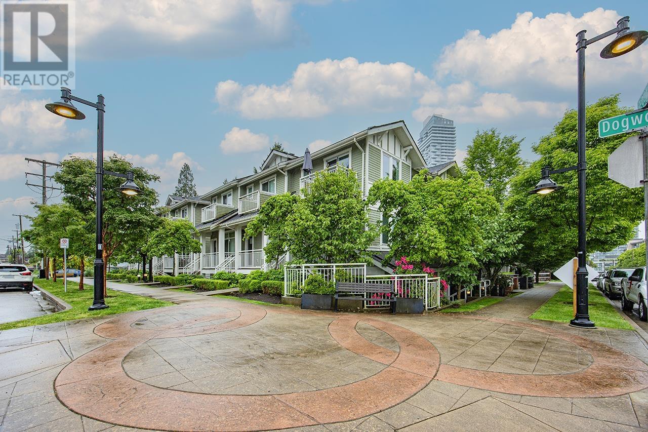 16 638 REGAN AVENUE, Coquitlam, British Columbia
