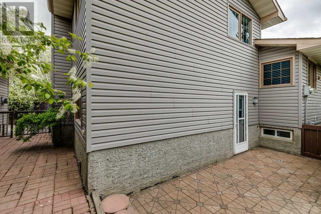 16 Ridgegate Way Sw, Airdrie, Alberta  T4B 1B1 - Photo 29 - A2223598
