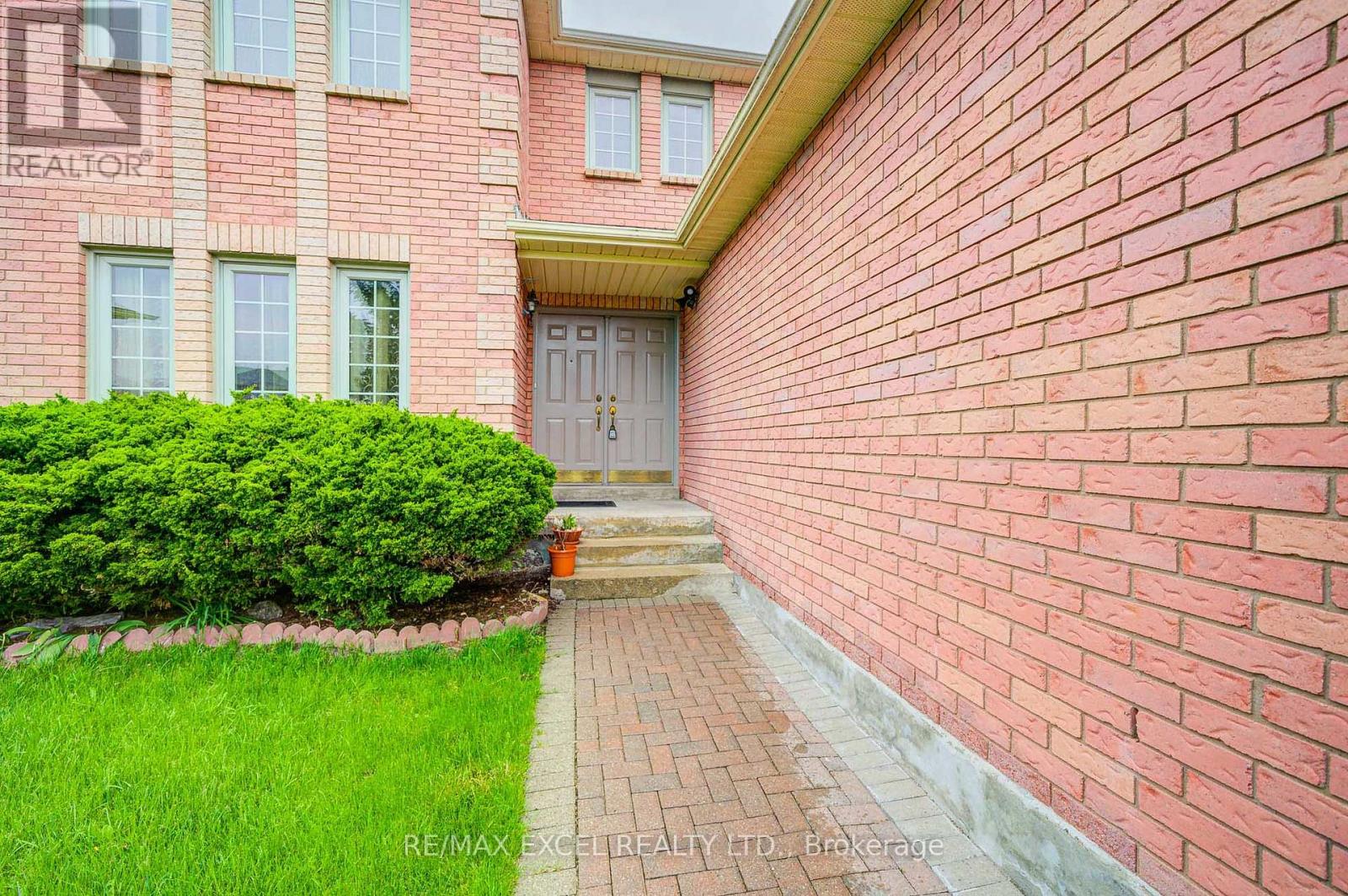 Property at 18 TAMARA DRIVE image 5
