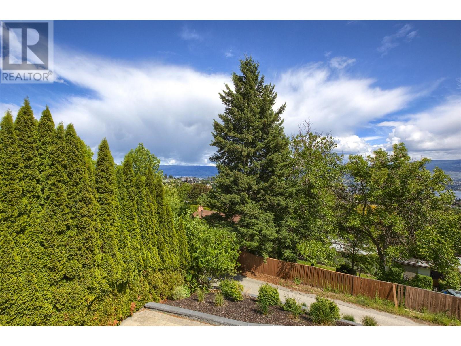 1201 Trevor Drive, West Kelowna, British Columbia  V1Z 1R5 - Photo 33 - 10349105
