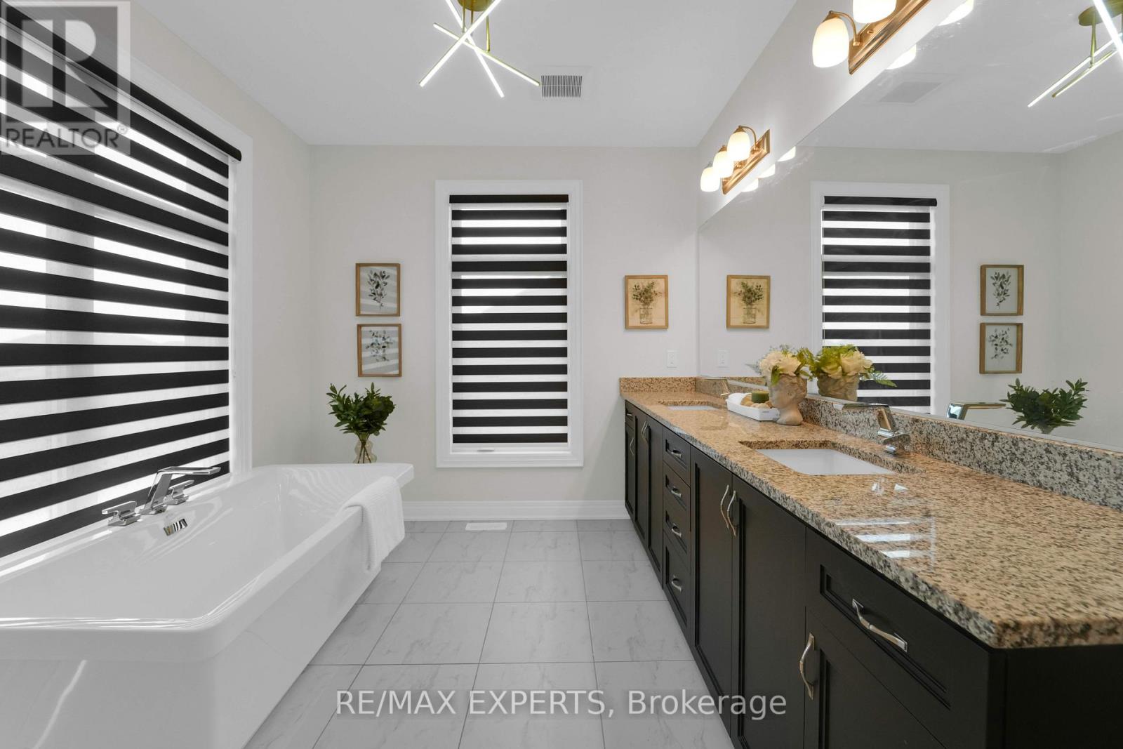 99 Wainfleet Crescent, Vaughan (Vellore Village), Ontario  L3L 0E7 - Photo 31 - N12169786