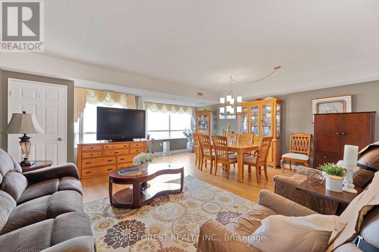 1106 - 744 Wonderland Road S, London South, Ontario  N6K 4K3 - Photo 6 - X12170567