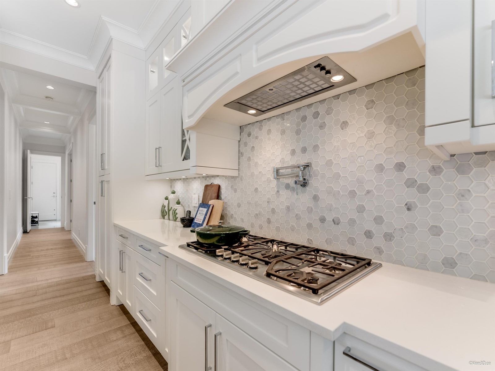 2340 Christopherson Road, Surrey, British Columbia  V4A 3L4 - Photo 9 - R3001899