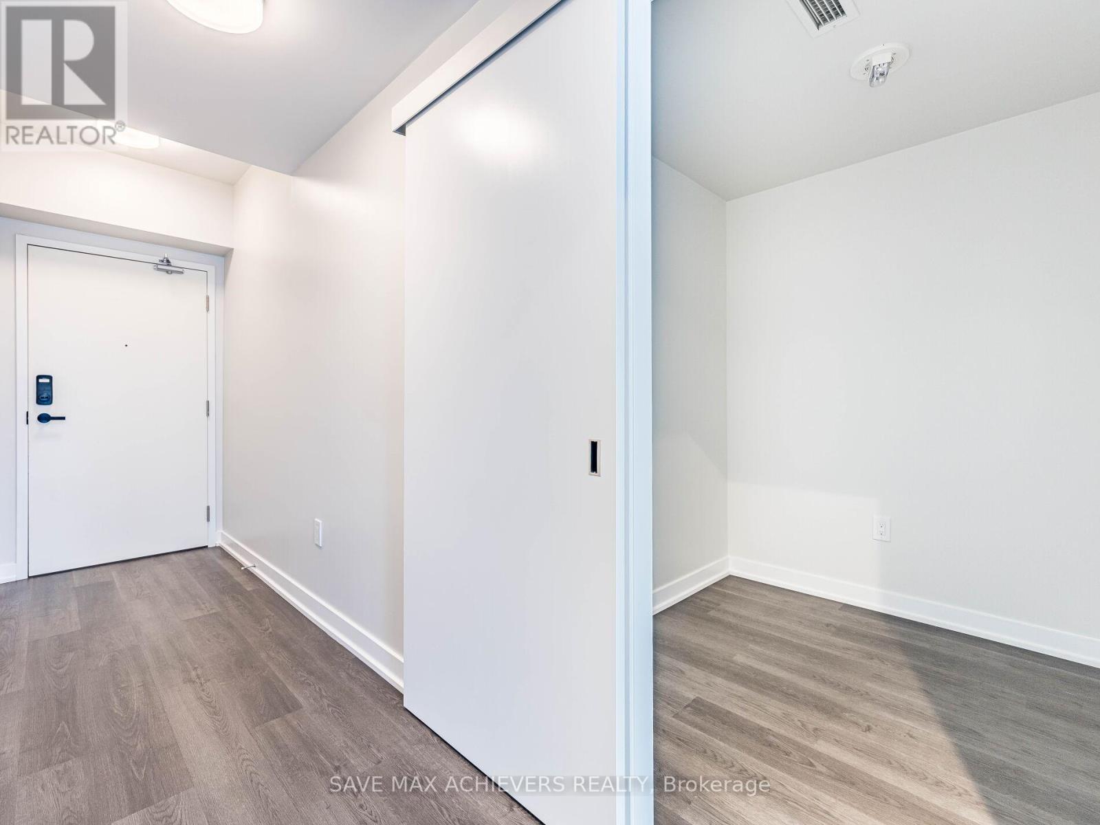 3107 - 3900 Confederation Parkway, Mississauga, Ontario  L5B 0L4 - Photo 12 - W12170486