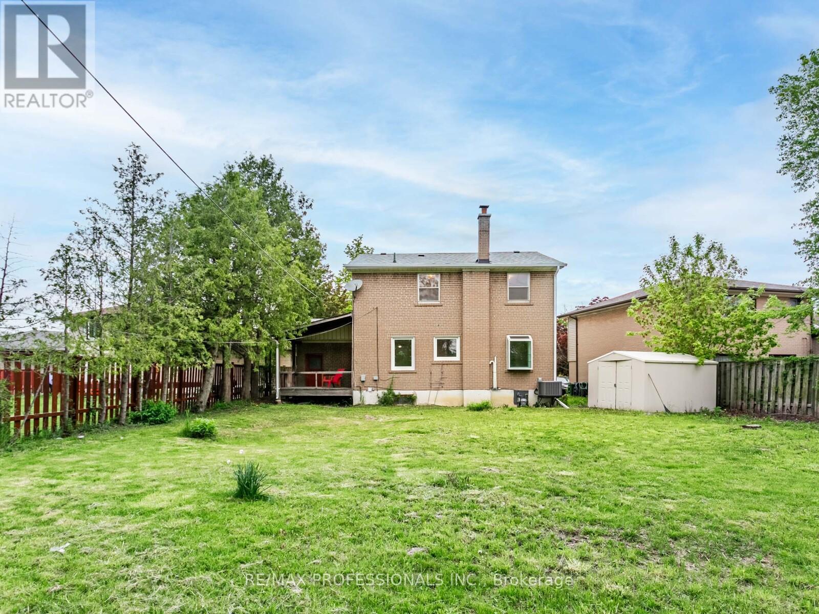 275 Jeffcoat Drive, Toronto, Ontario  M9W 3E4 - Photo 22 - W12170513