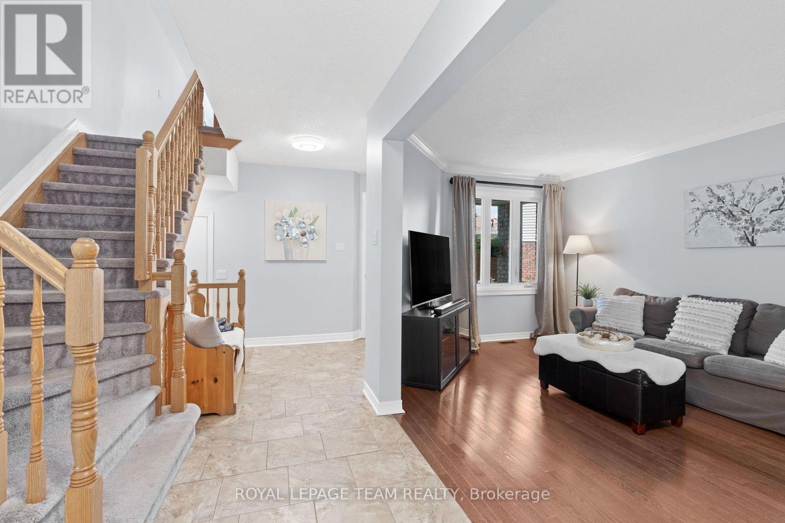 71 Grenadier Way, Ottawa, Ontario  K2J 4L4 - Photo 6 - X12170586