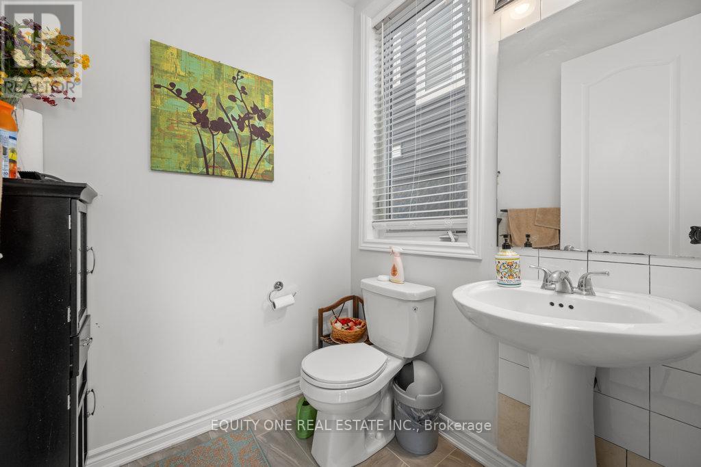 339 Lamarche Avenue, Ottawa, Ontario  K1W 0M9 - Photo 5 - X12170595