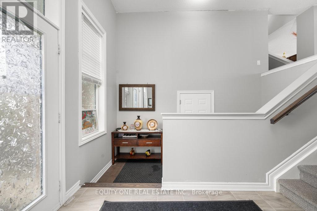 339 Lamarche Avenue, Ottawa, Ontario  K1W 0M9 - Photo 8 - X12170595