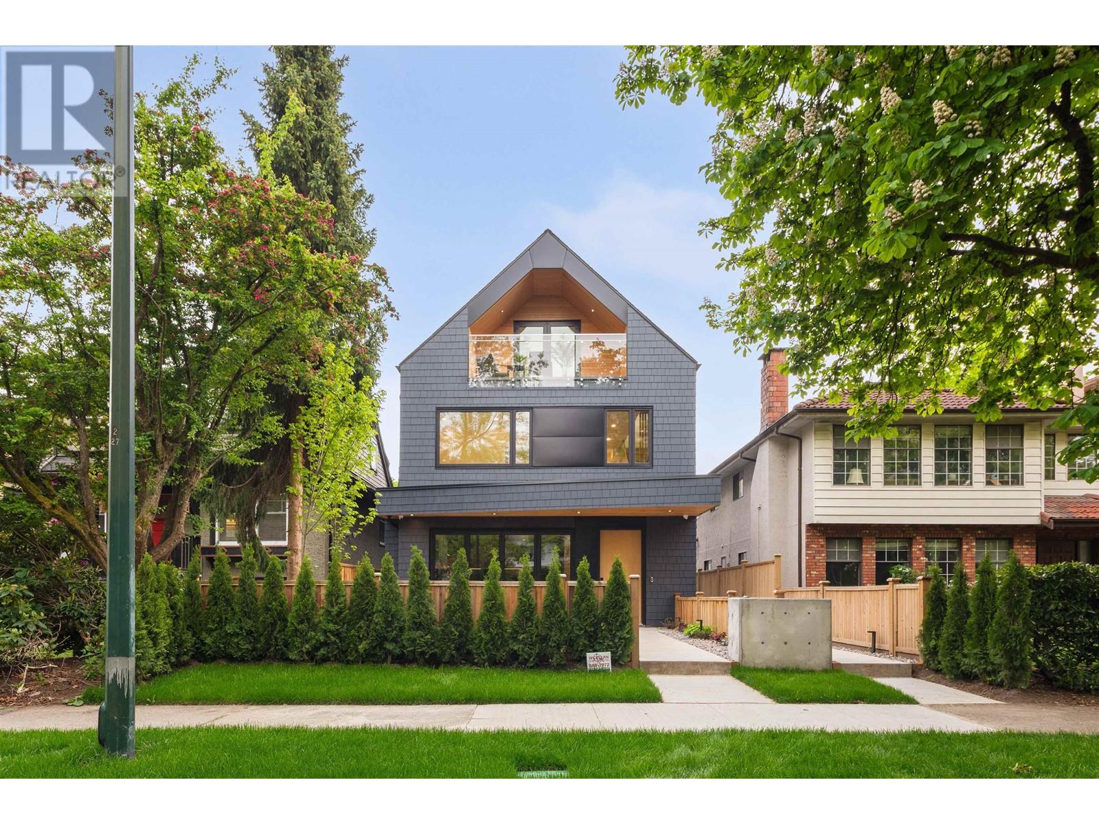 1 2764 W 14th Avenue, Vancouver, British Columbia  V6K 2X2 - Photo 1 - R3001901