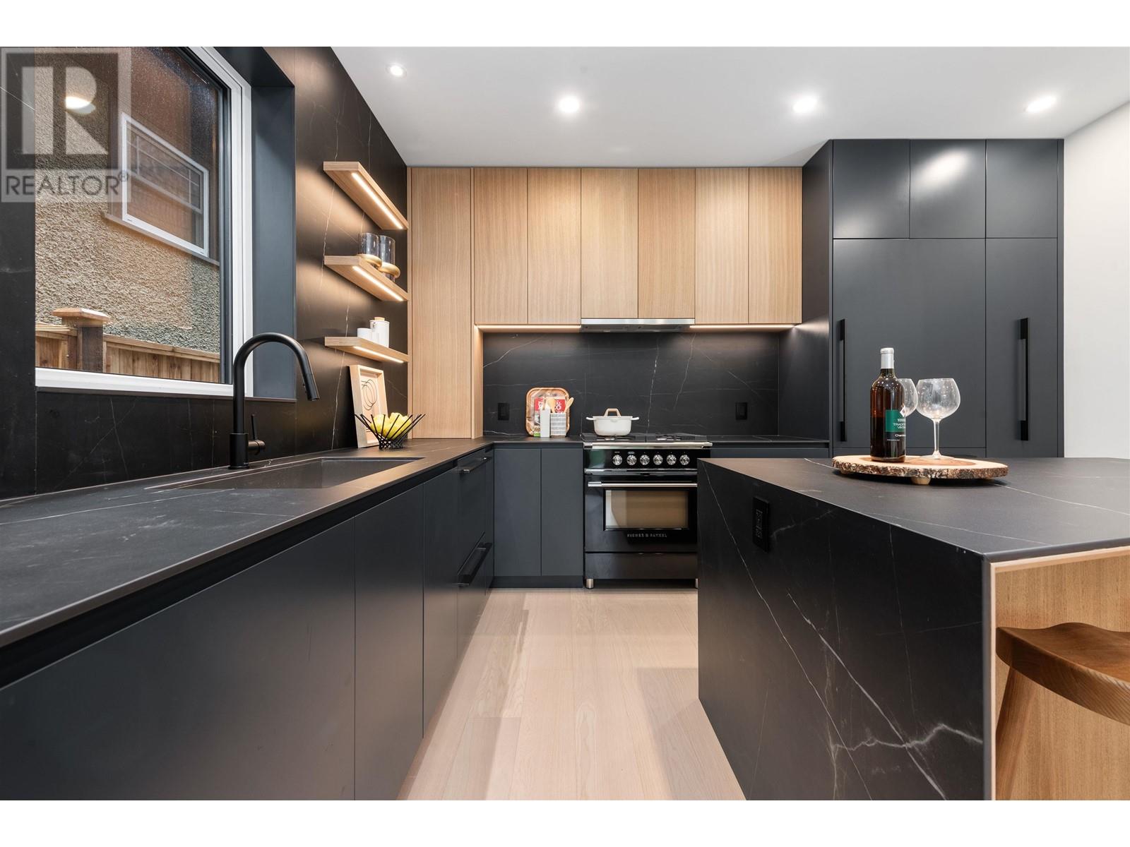 1 2764 W 14th Avenue, Vancouver, British Columbia  V6K 2X2 - Photo 5 - R3001901