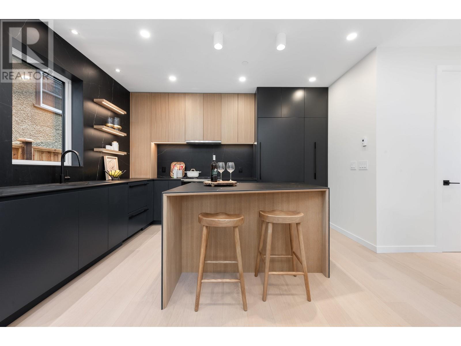 1 2764 W 14th Avenue, Vancouver, British Columbia  V6K 2X2 - Photo 4 - R3001901