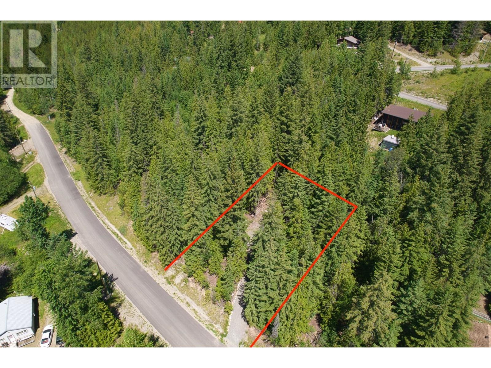 Lot 211 Estate Place, Anglemont, British Columbia  V0E 1M8 - Photo 5 - 10348580