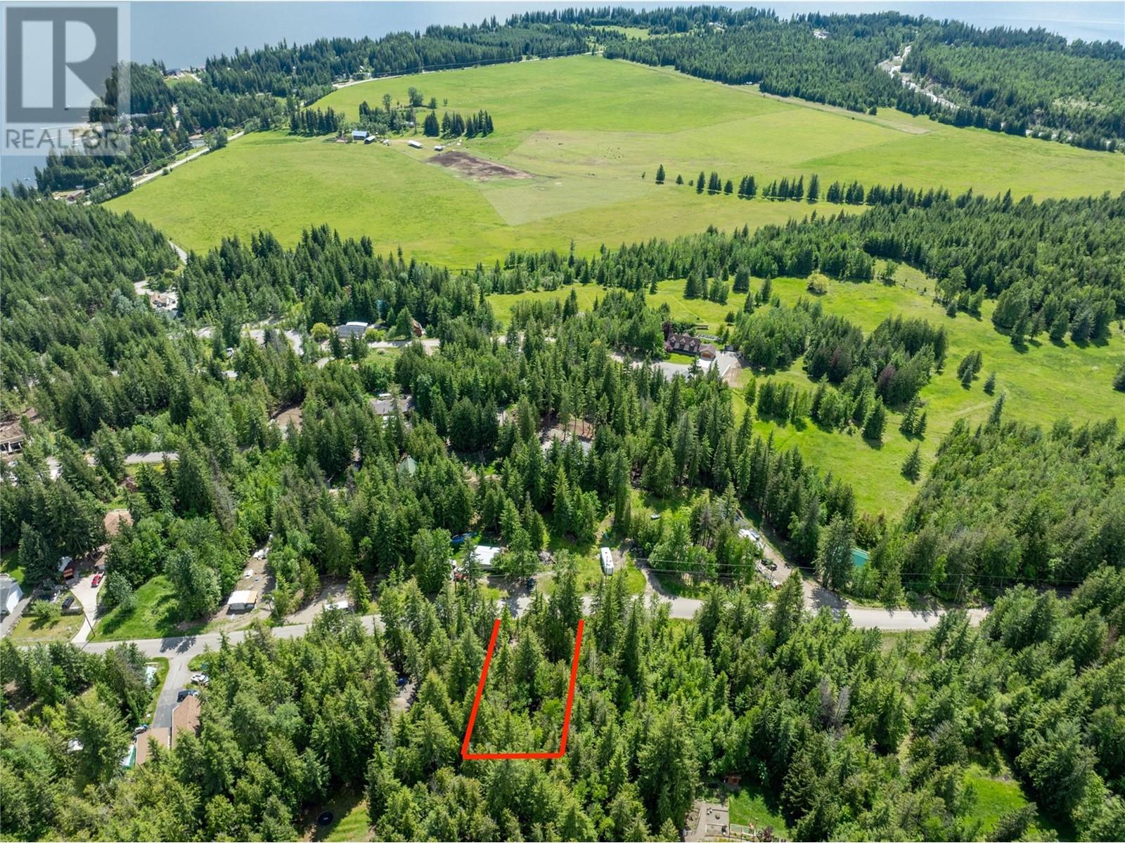 Lot 211 Estate Place, Anglemont, British Columbia