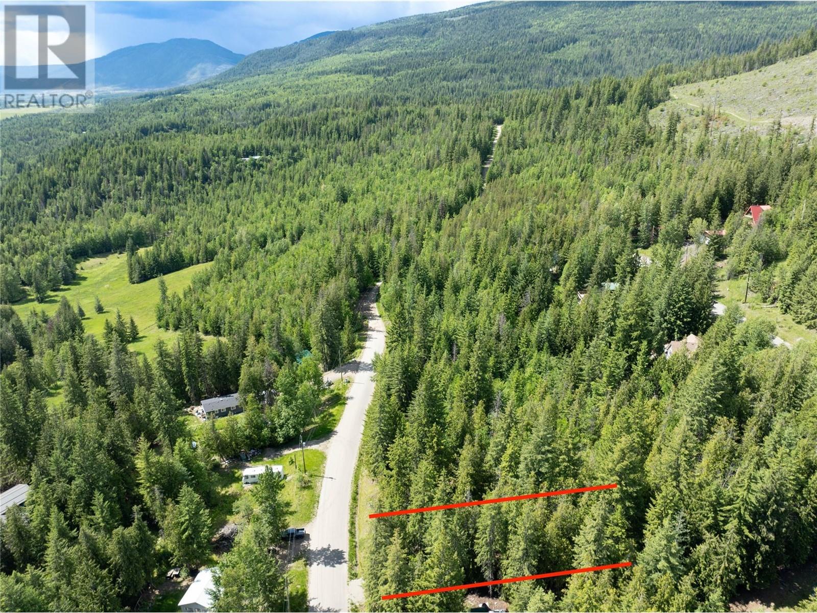 Lot 211 Estate Place, Anglemont, British Columbia  V0E 1M8 - Photo 3 - 10348580