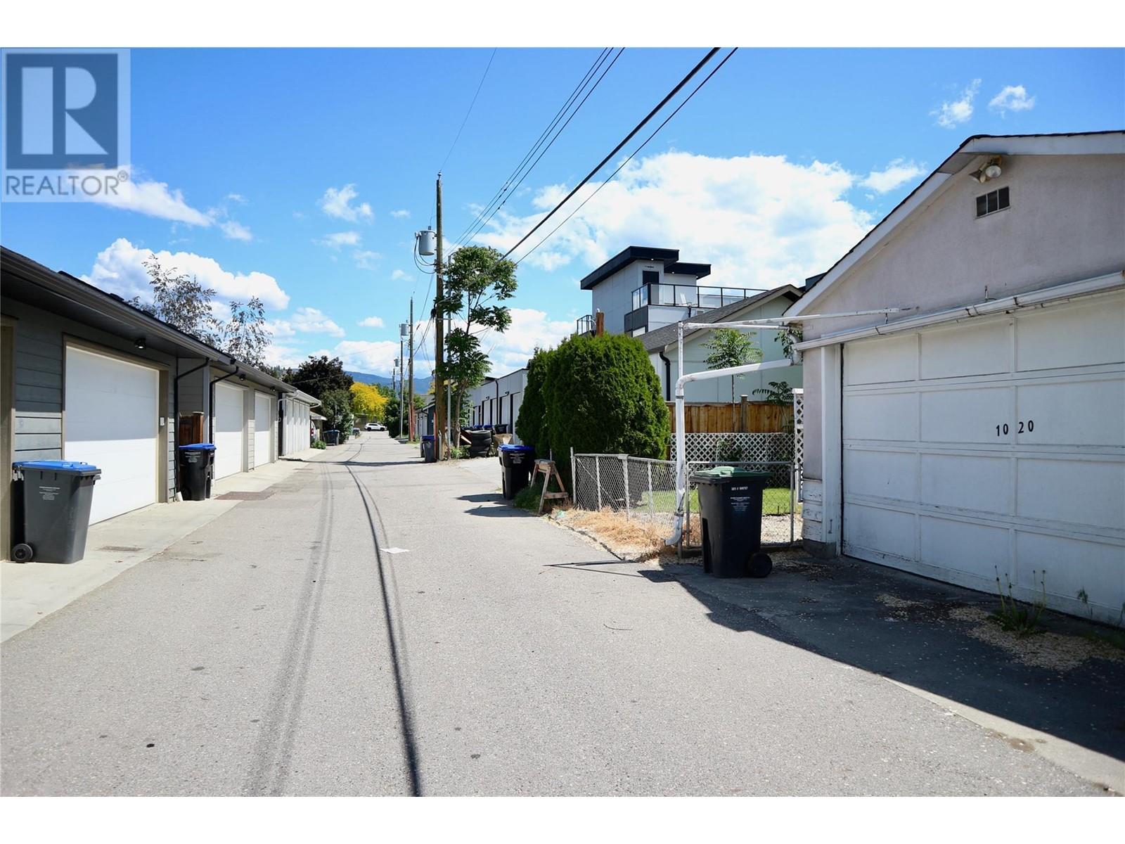 1020 Martin Avenue, Kelowna, British Columbia  V1Y 6V5 - Photo 8 - 10349205