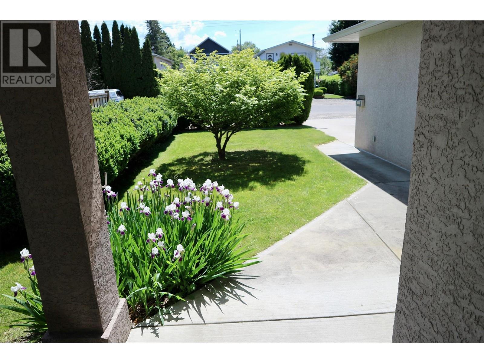 Property at 1020 Martin Avenue image 2