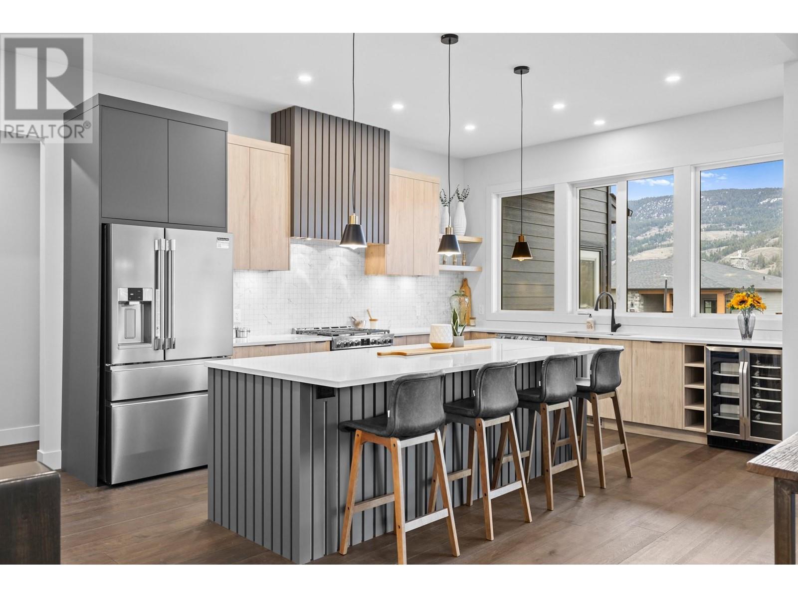 801 Melrose Street, Kelowna, British Columbia