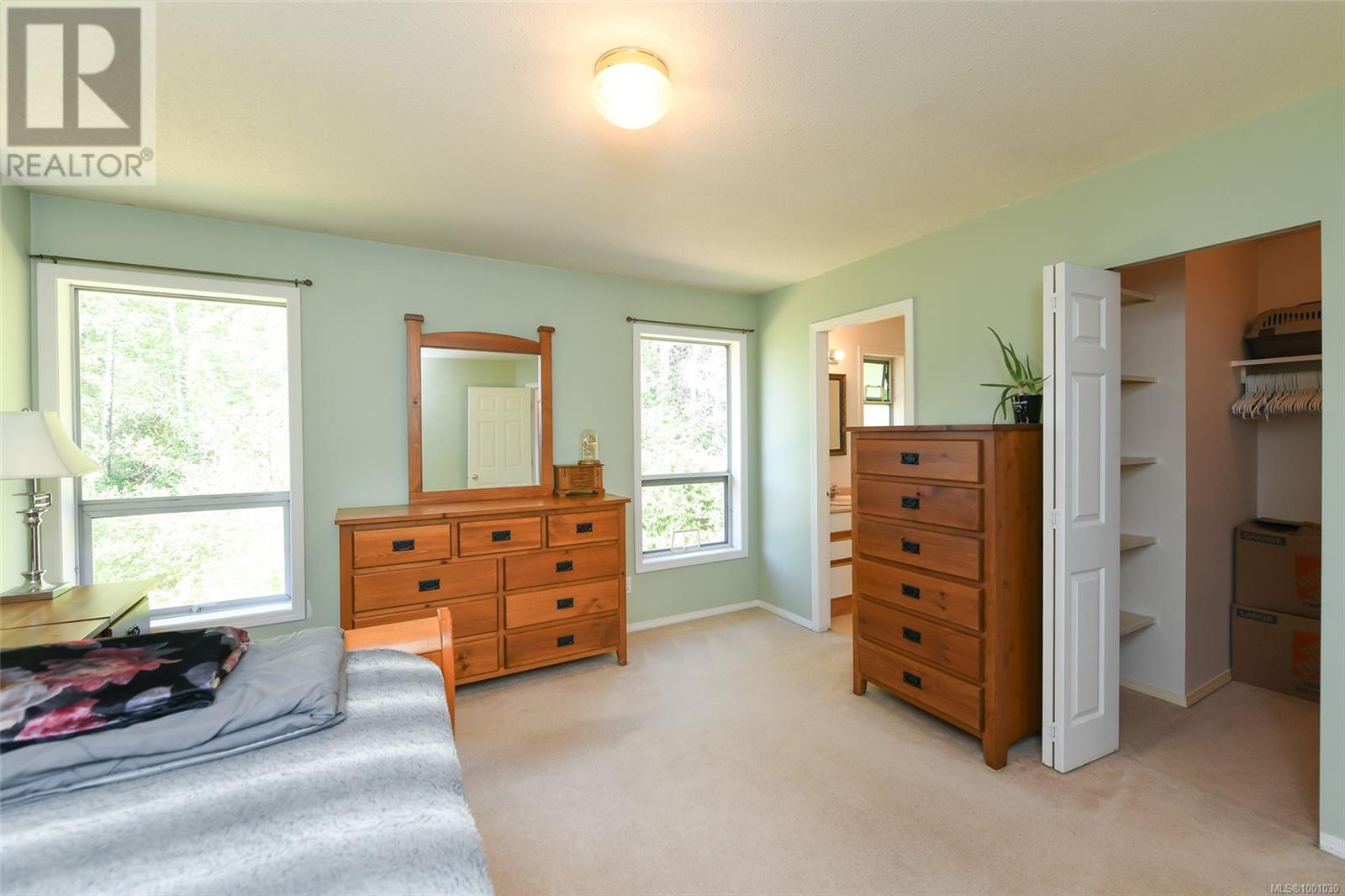 Property at 1759 Hobson Ave image 4