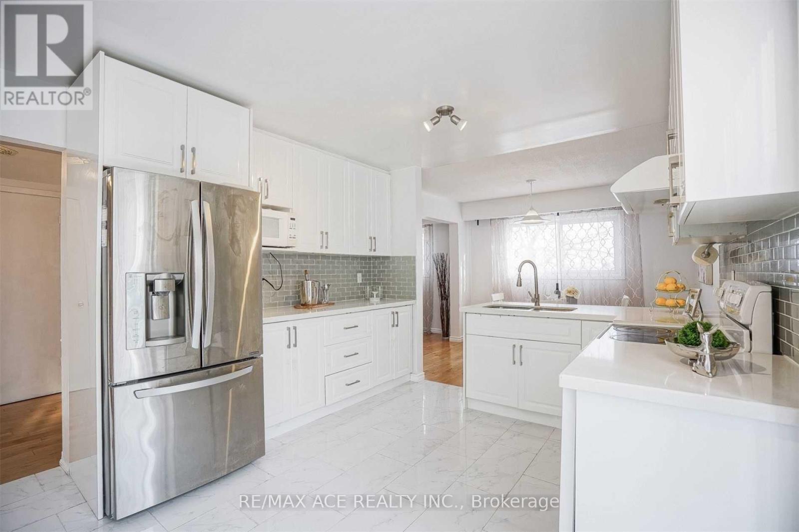 Main - 113 Placentia Boulevard, Toronto, Ontario  M1S 4C9 - Photo 11 - E12170539