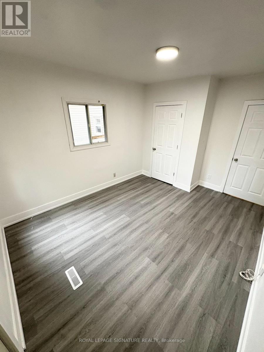 Main - 172 Coxwell Avenue, Toronto, Ontario  M4L 3B2 - Photo 12 - E12170594