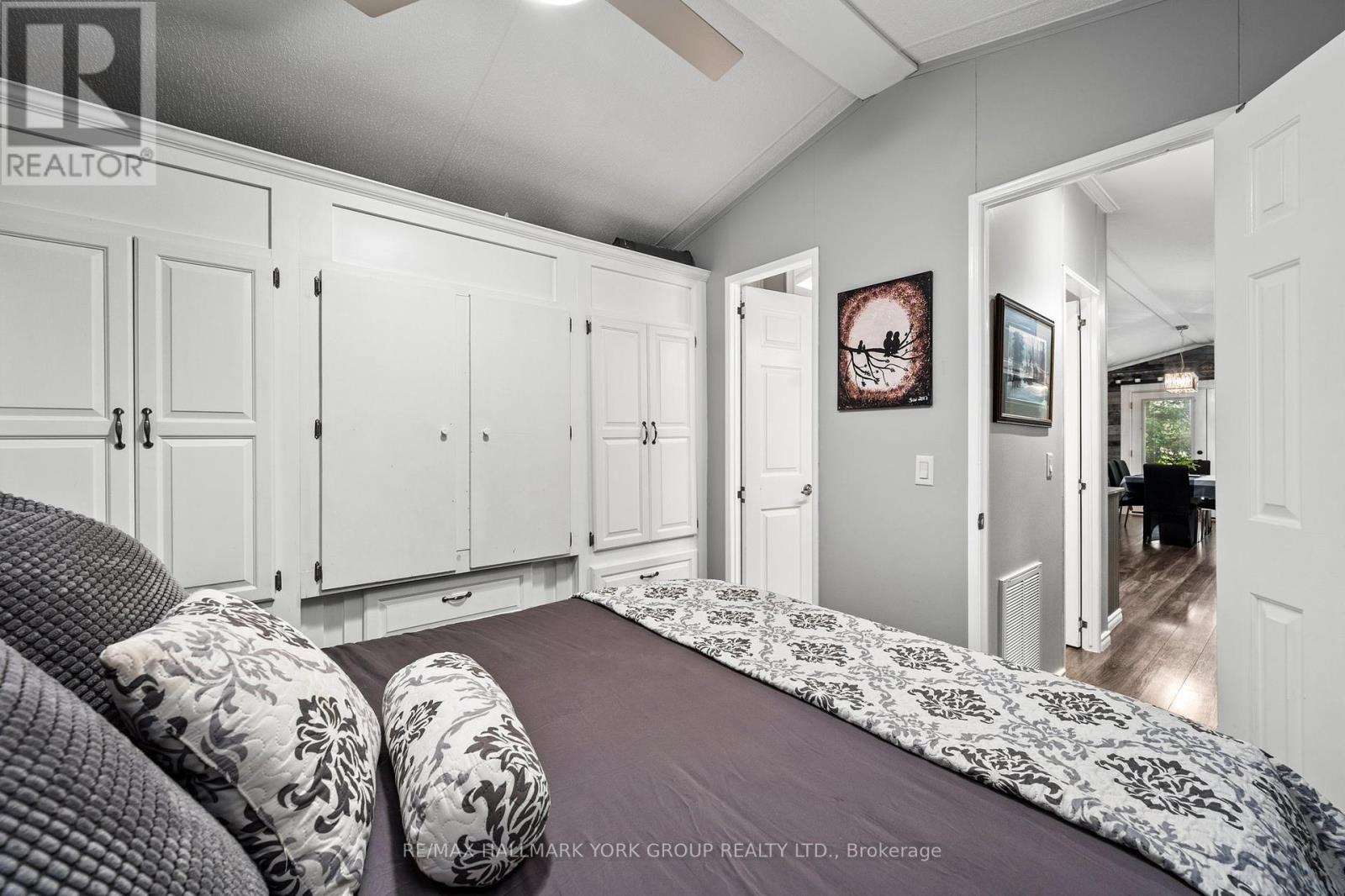 21469 On-48, East Gwillimbury, Ontario  L0G 1M0 - Photo 11 - N12170553