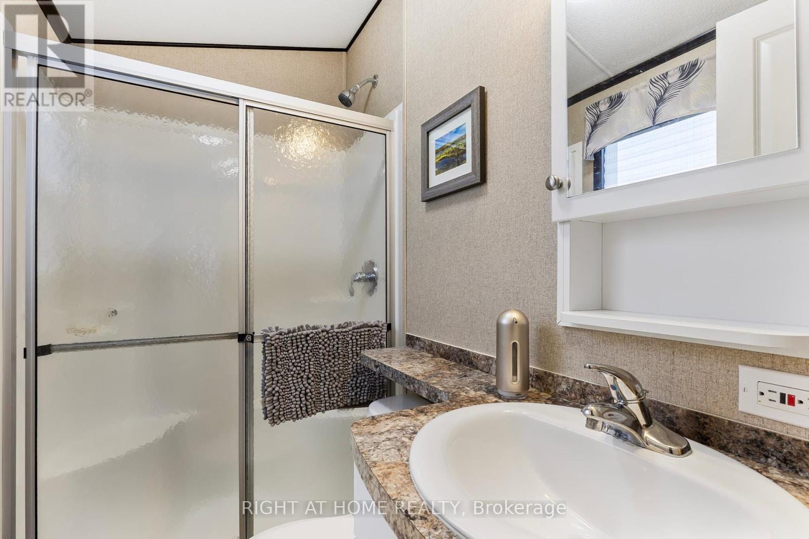 3500 Lauderdale Pt Crescent, Severn, Ontario  P0E 1N0 - Photo 17 - S12170529