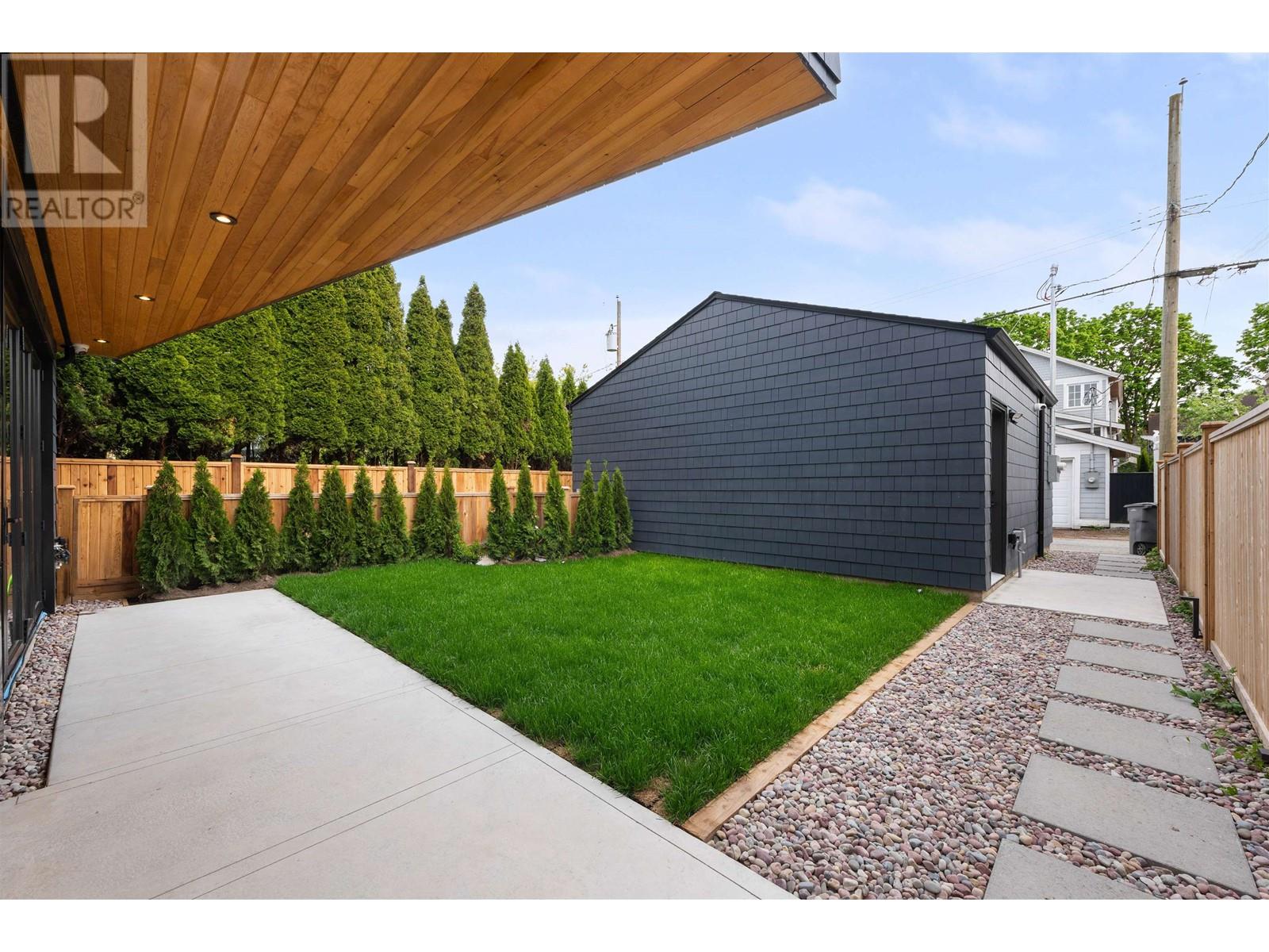 2 2764 W 14th Avenue, Vancouver, British Columbia  V6K 2X2 - Photo 32 - R3001911