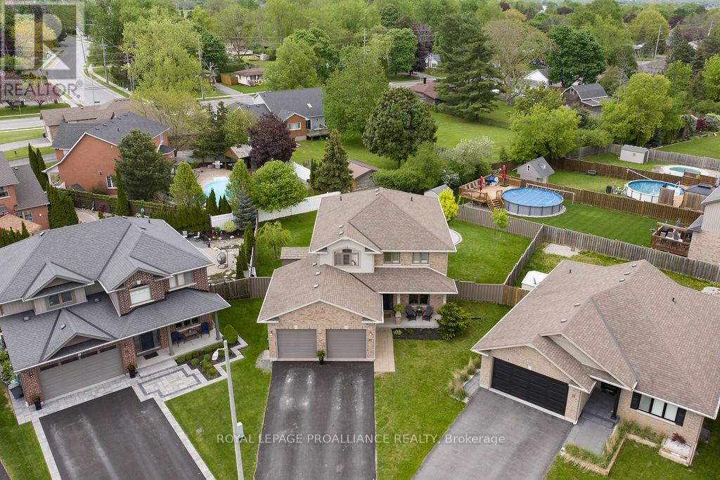 33 Butternut Court, Belleville, Ontario  K8P 0C5 - Photo 50 - X12170630