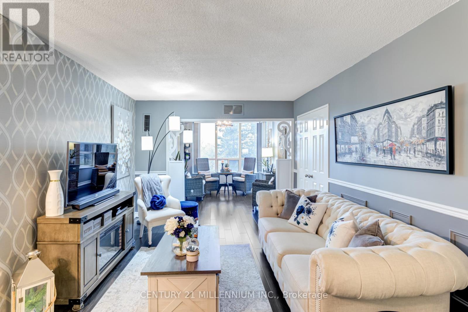 305 - 20 Cherrytree Drive, Brampton, Ontario  L6Y 3V1 - Photo 4 - W12170531