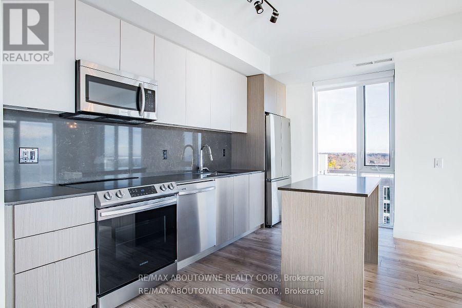 B1202 - 125 Bronte Road, Oakville, Ontario  L6L 3C1 - Photo 5 - W12170541