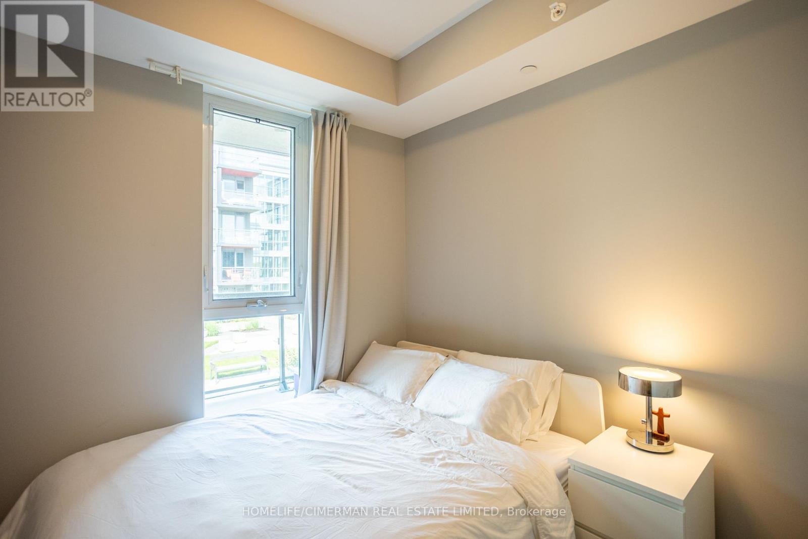 C323 - 5260 Dundas Street, Burlington, Ontario  L7L 0J7 - Photo 4 - W12170613