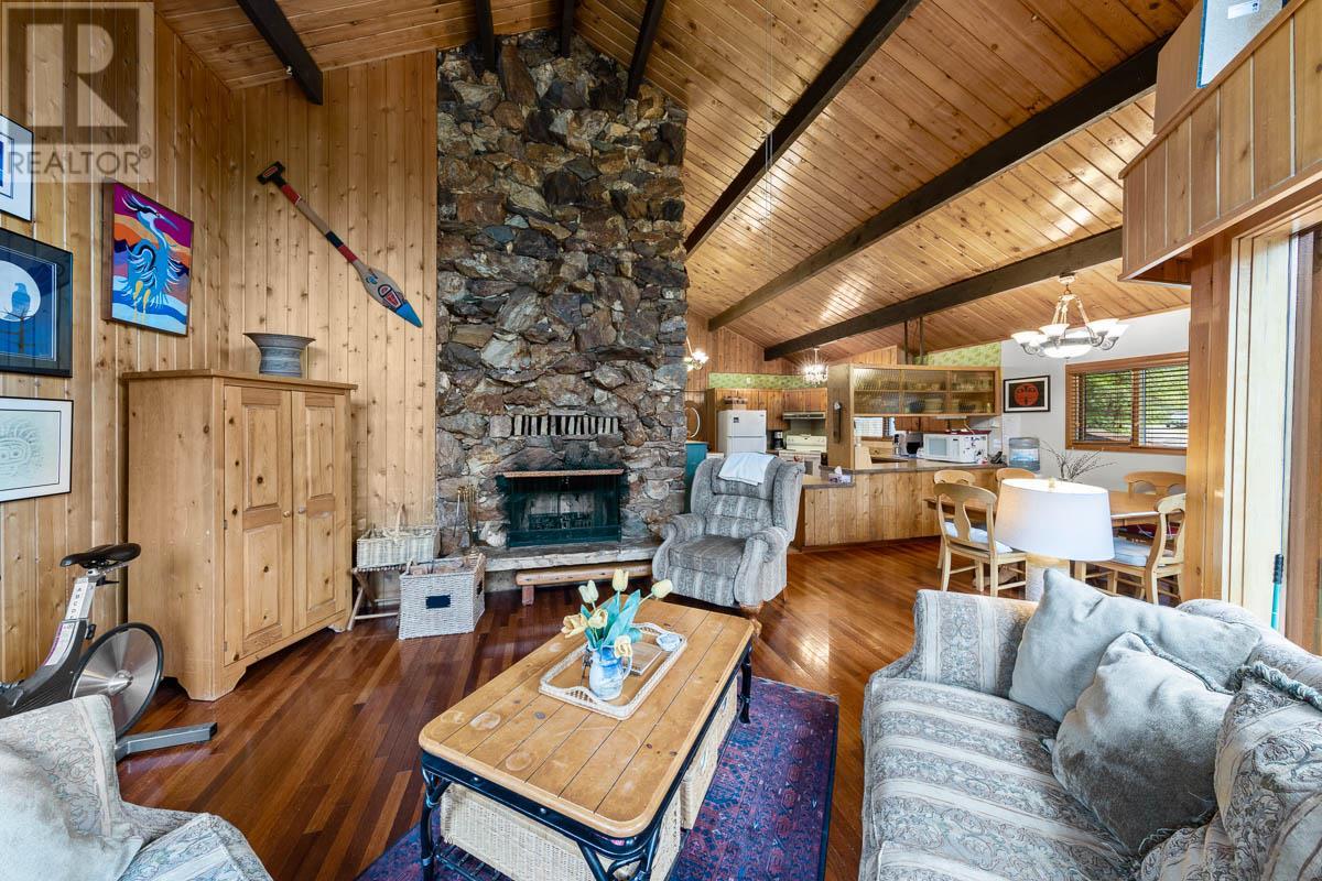 2556 Golden Horn Road, Kamloops, British Columbia  V0E 1Z1 - Photo 11 - 10347345