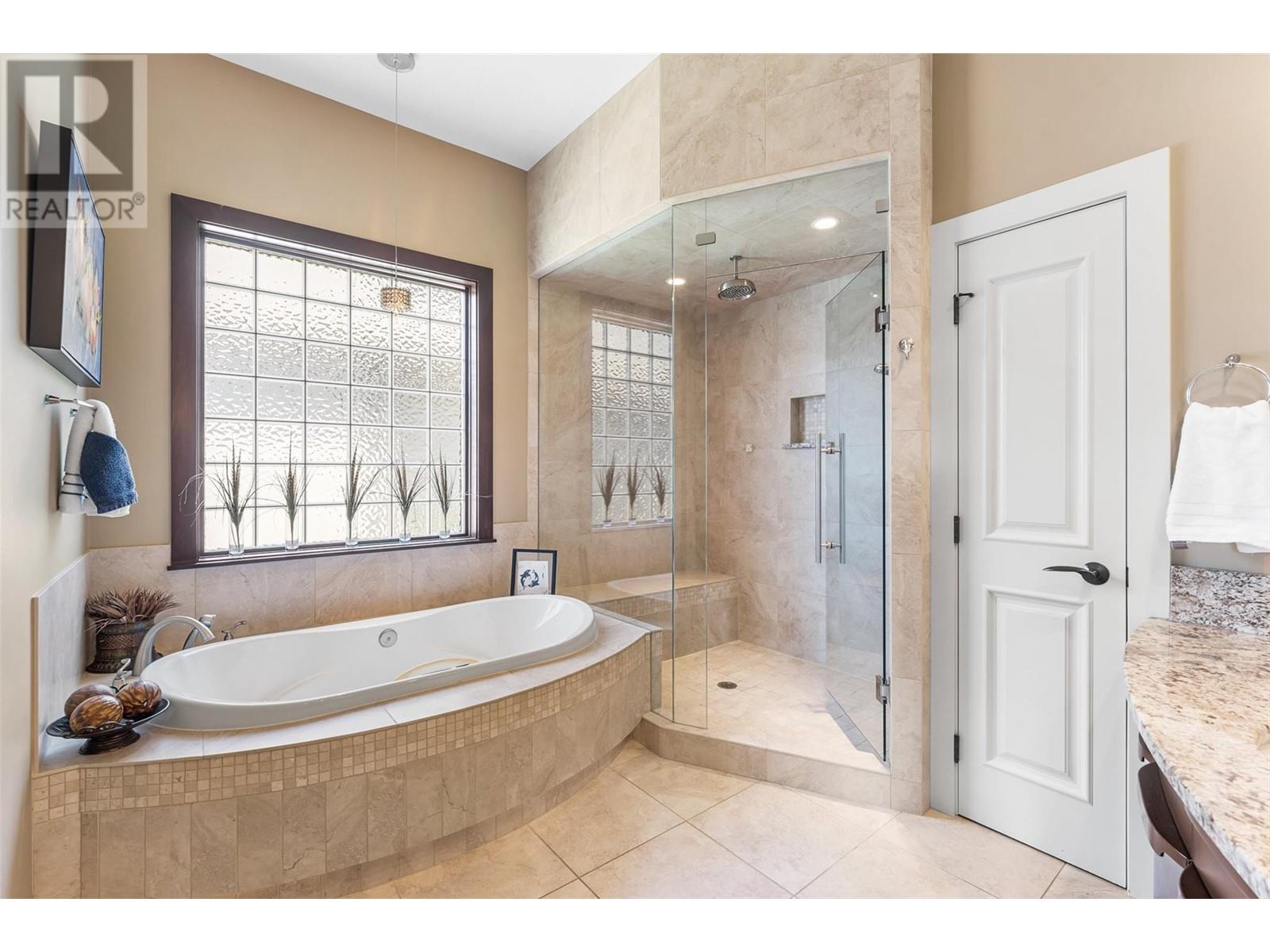 Property at 734 Marin Crescent image 3