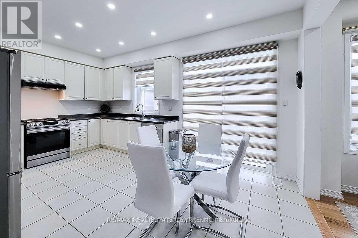 167 Longboat Run Way W, Brantford, Ontario  N3T 0R9 - Photo 11 - X12170612