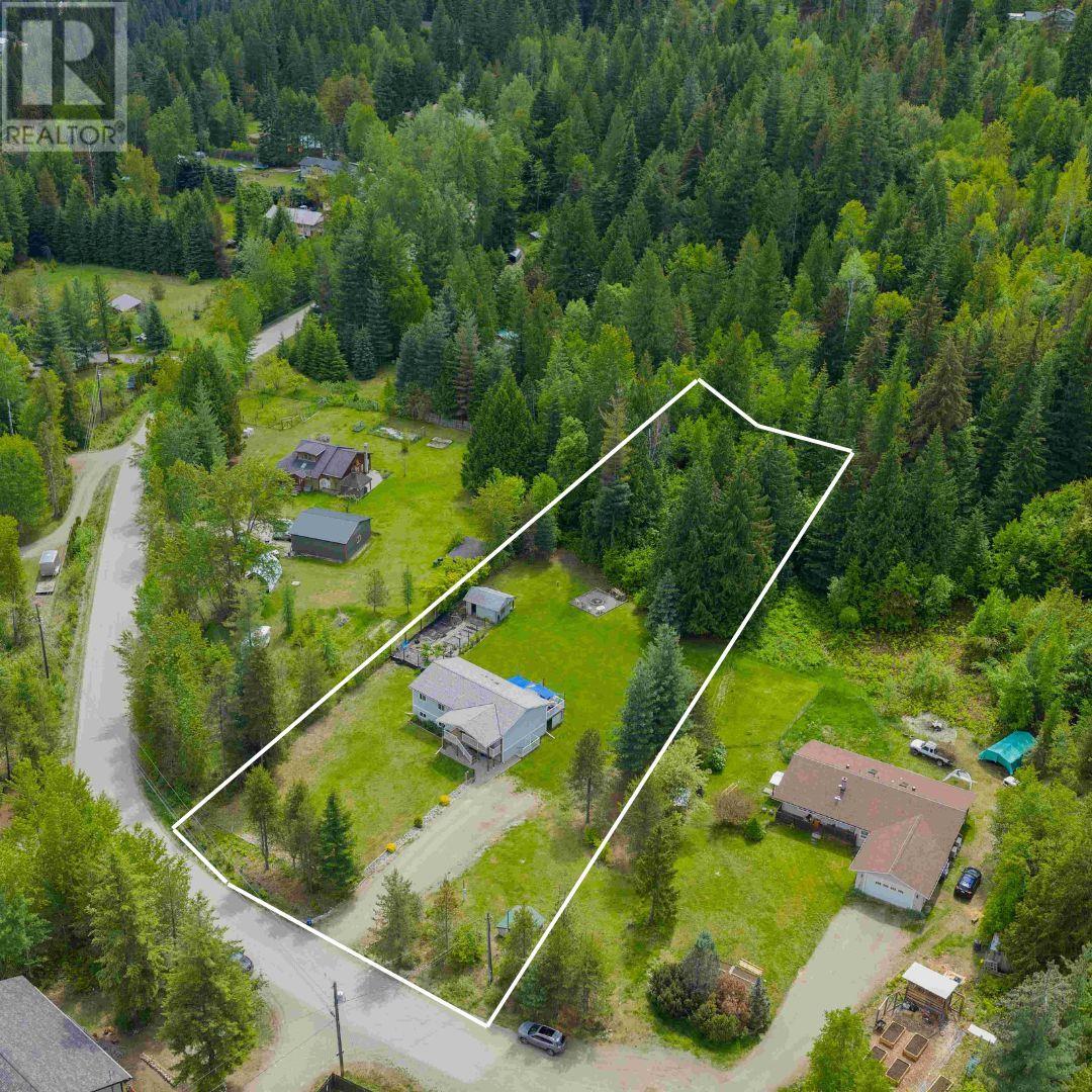 4333 Chatfield Road, Crescent Valley, British Columbia  V0G 1H1 - Photo 2 - 10346279