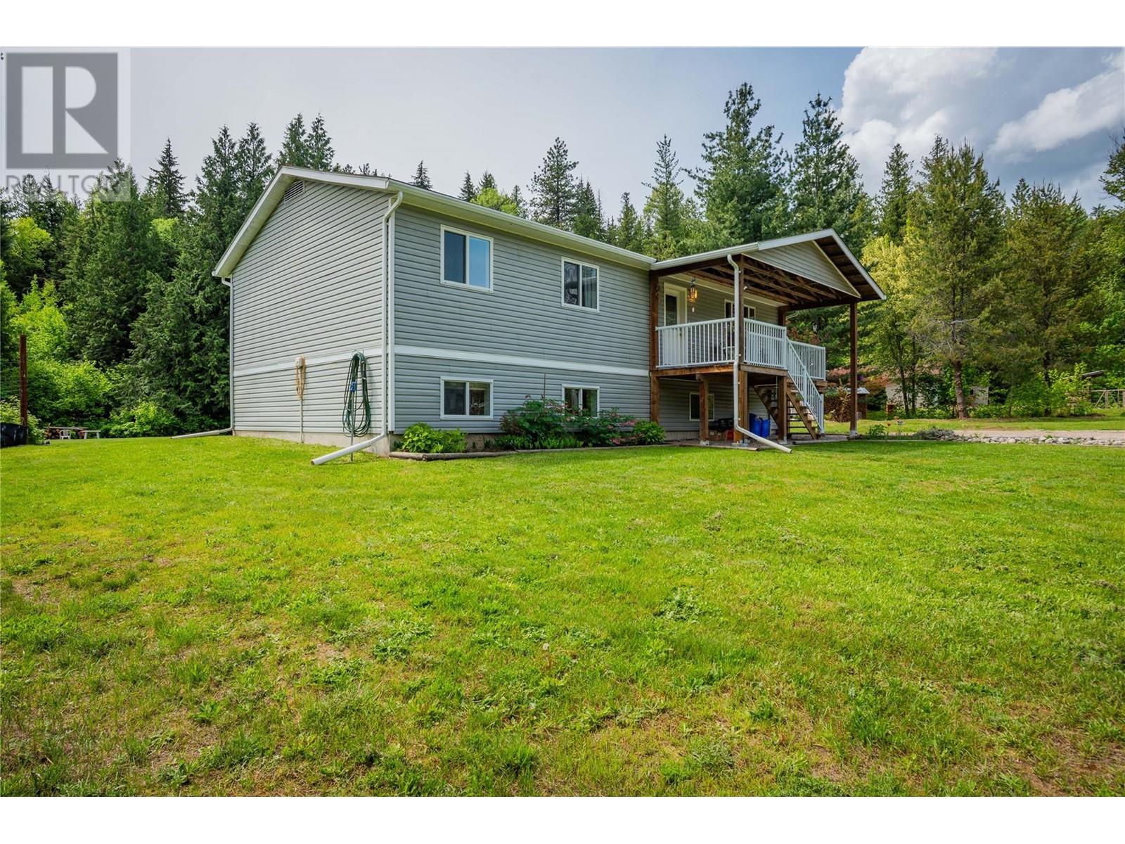 4333 Chatfield Road, Crescent Valley, British Columbia  V0G 1H1 - Photo 5 - 10346279