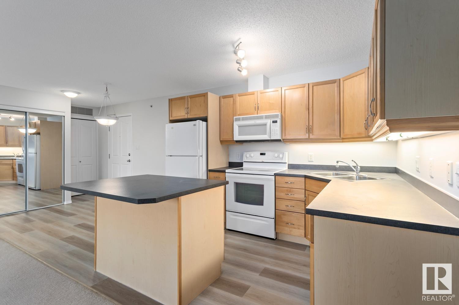 Property at #446 16311 95 ST NW image 1